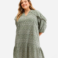 Vestido feminino de viscose estampado com babados plus size verde