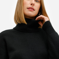Suéter feminino de tricot oversized gola alta preto