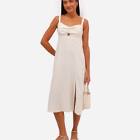 Vestido midi feminino com linho e recorte bege