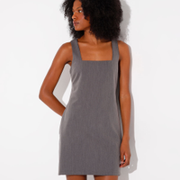 Vestido curto com bolsos mindset cinza
