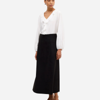 Saia feminina midi suede preta