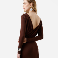 Vestido longo feminino manga longa decote costas marrom