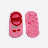 Meia infantil cerejinha com antiderrapante rosa
