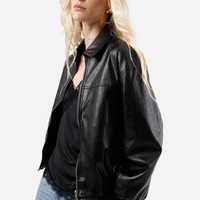 Jaqueta bomber feminina de poliuretano preta