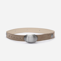 Cinto feminino com tachas marrom