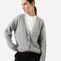 Cardigan feminino de tricot com lã texturizado cinza