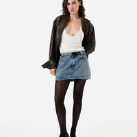 Minissaia feminina jeans com barra a fio cintura baixa azul