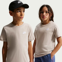 Camiseta Nike Sportswear Futura Infantil