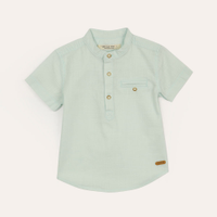 Camisa infantil manga curta gola padre com bolso verde