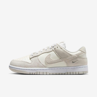 Tênis Nike Dunk Low SE Feminino
