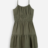 Vestido curto juvenil com alças finas verde