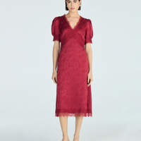 Vestido midi feminino acetinado com renda - vinho