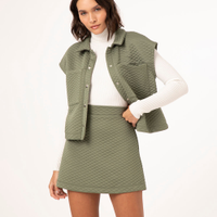 Minissaia matelassê verde militar