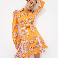 Vestido chemise curto floral com cinto laranja