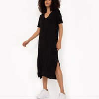 Vestido midi básico de viscose decote v preto