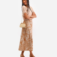 Saia midi feminina texturizada folhagens bege