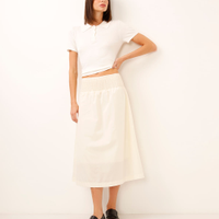 Saia midi evasê com lastex off white