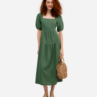 Vestido midi feminino com linho e recortes verde