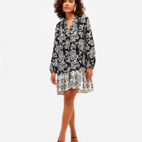 Vestido chemise feminino de viscose com recorte paisley preta