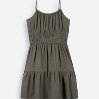 Vestido curto juvenil com alças finas verde