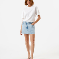 Minissaia feminina jeans cós deslocado azul