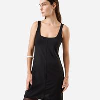 Vestido curto feminino decote quadrado preto