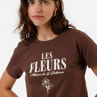 Camiseta feminina de algodão estampada marrom