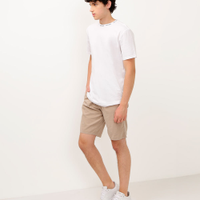 Bermuda juvenil com bolso bege