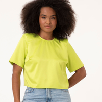 Blusa cropped de cetim manga curta com ombreira verde