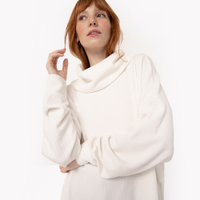 Blusa oversized de malha gola alta off white