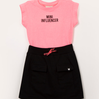 Conjunto infantil de blusa manga curta e saia rosa