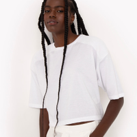 Blusa cropped básica com recorte manga curta off white