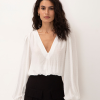Blusa cropped de viscose manga bufante off white