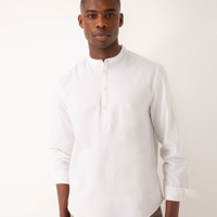 Bata de linho gola padre manga longa branca