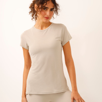 Camiseta feminina esportiva com recorte manga curta bege