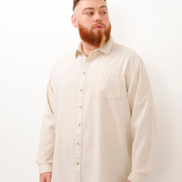 Camisa com linho plus size comfort manga longa bege