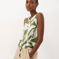 Regata com amarração estampada verde militar