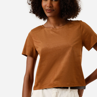Cropped de suede manga curta nude - caramelo