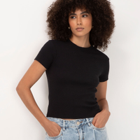 Blusa de algodão canelada manga curta - preto