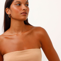 Blusa de viscose sem alça bege