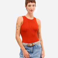 Body cavado feminino de poliamida texturizado laranja