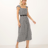 Vestido midi alça fina com babados geométrico off white