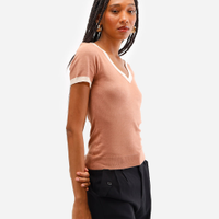 Blusa feminina de tricot decote v bege