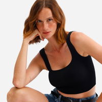 Cropped básico feminino texturizado preto