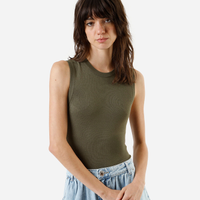 Regata feminina de tricot decote redondo verde