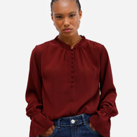 Bata feminina com babado texturizada vinho