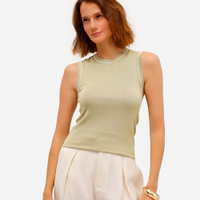 Regata feminina de tricot decote redondo verde