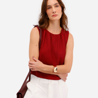 Regata feminina com viscose decote franzido vinho