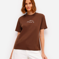 Camiseta feminina de algodão peruano estampada marrom
