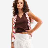 Polo feminina de tricot sem manga marrom
